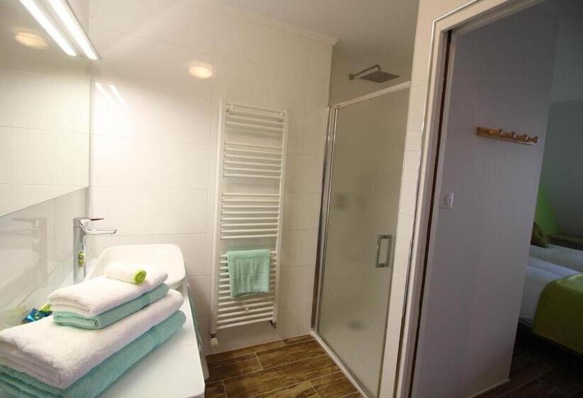 스탠다드 룸 가든 전망, Auberge De L'arc En Ciel