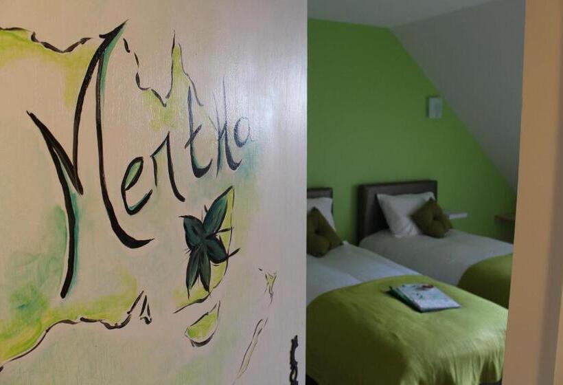 스탠다드 룸 가든 전망, Auberge De L'arc En Ciel