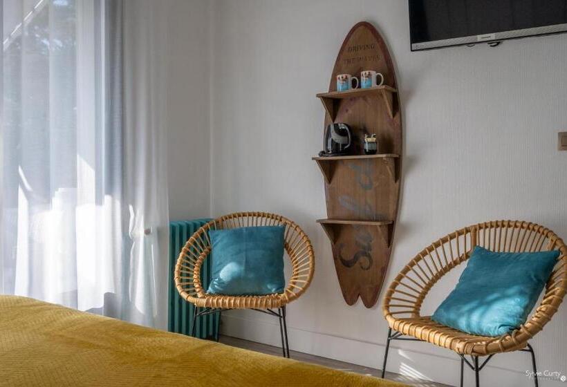 海景标准间带阳台, La Roseraie