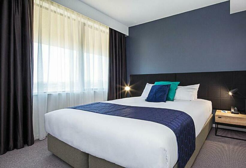 豪华套房, Mantra Macarthur