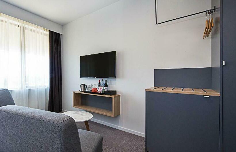 豪华两卧套房, Mantra Macarthur