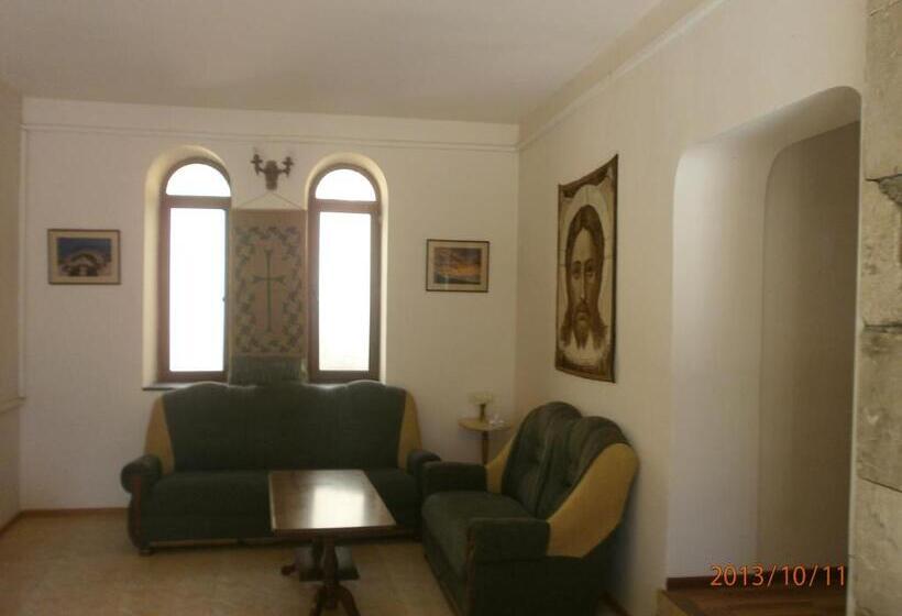 اتاق استاندارد با چشم‌انداز, Noravank S