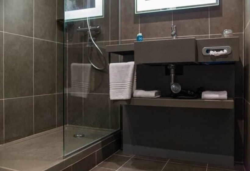 اتاق لوکس, Royal Choice Inn