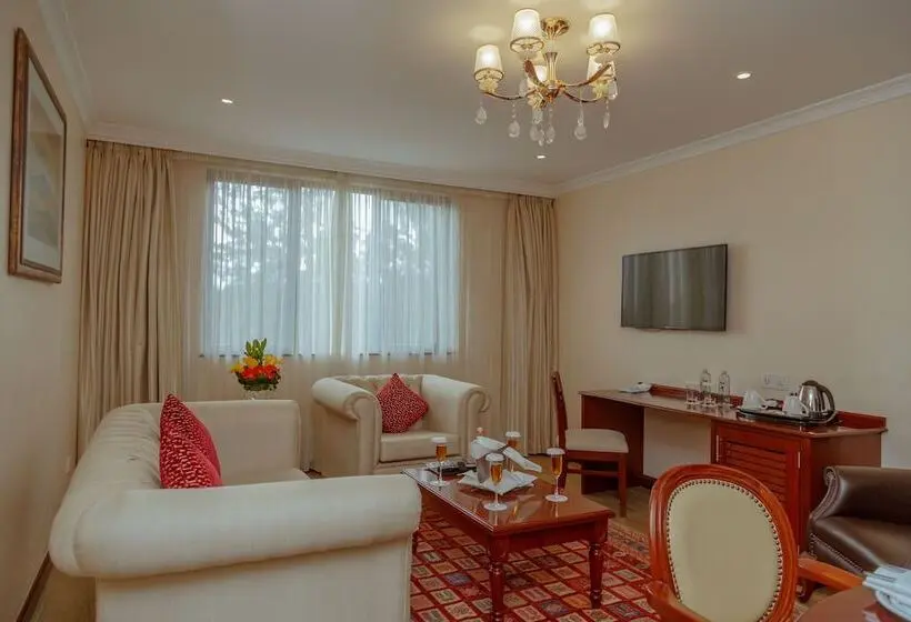 スイート, Sarova Woodlands