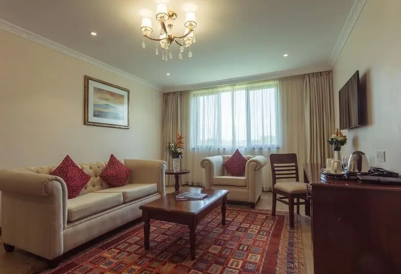 スイート, Sarova Woodlands