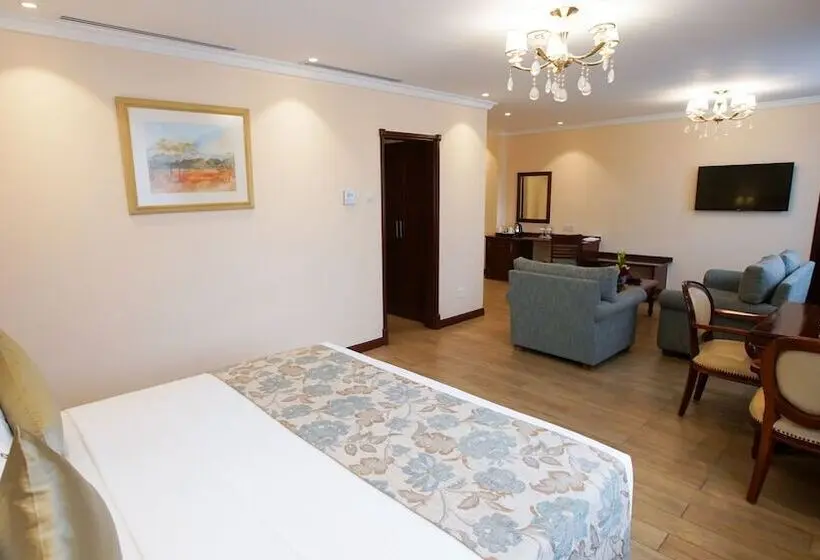 スタンダードスタジオ, Sarova Woodlands
