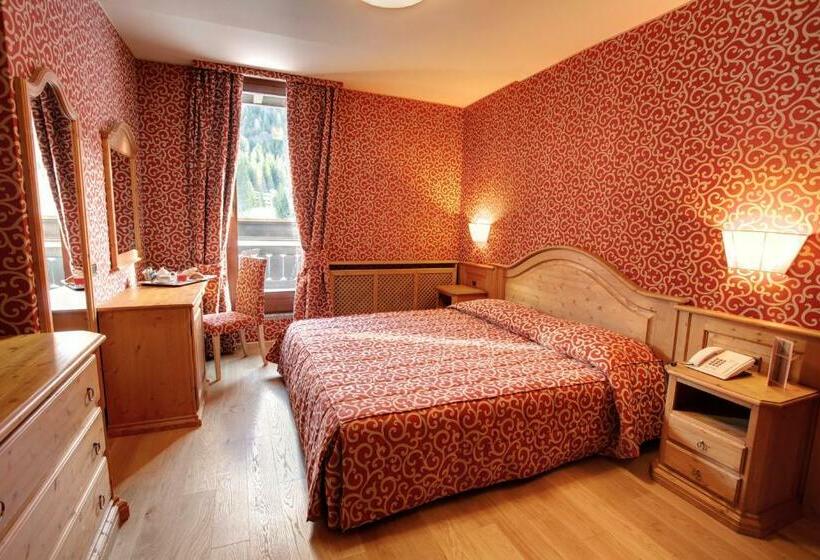 高级大房间, Splendid