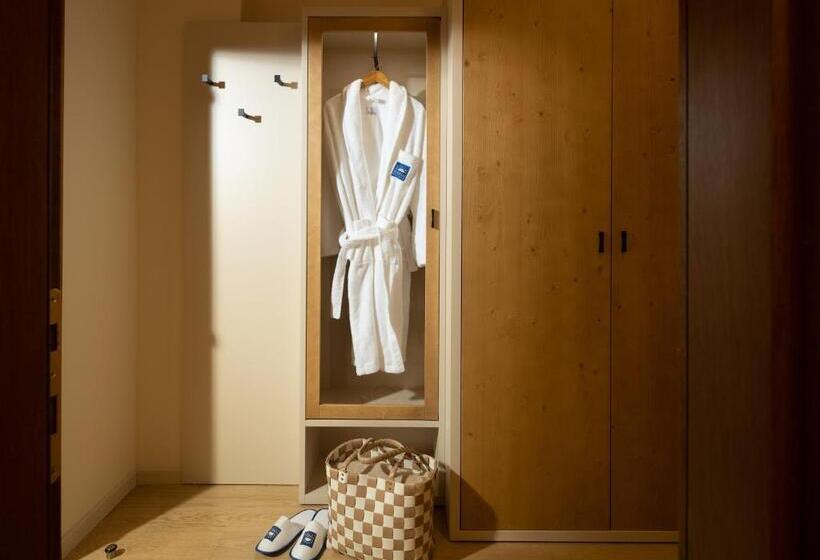 标准间带山景, Splendid