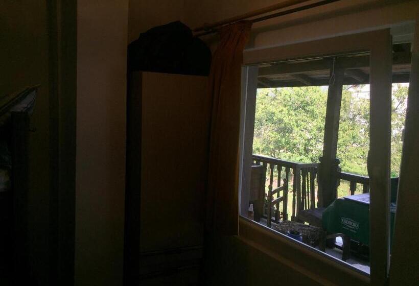 اتاق اکونومی یک تخته, Kitka Hostel Vratnica