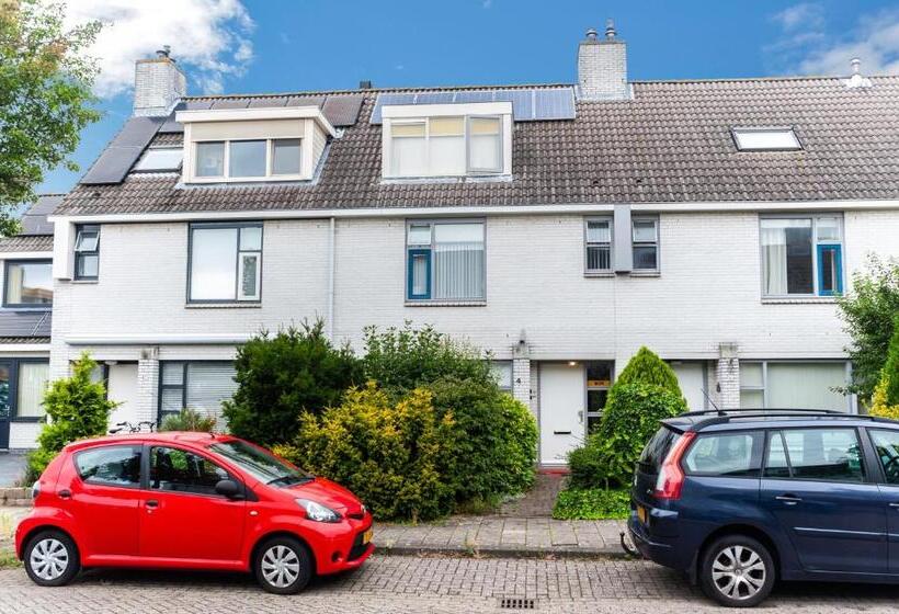 חדר בסיסי לשלושה, Wim S Place Schiphol Amsterdam Airport