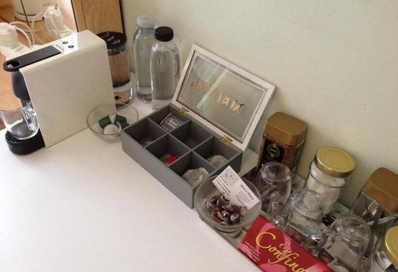 חדר בסיסי לשלושה, Wim S Place Schiphol Amsterdam Airport