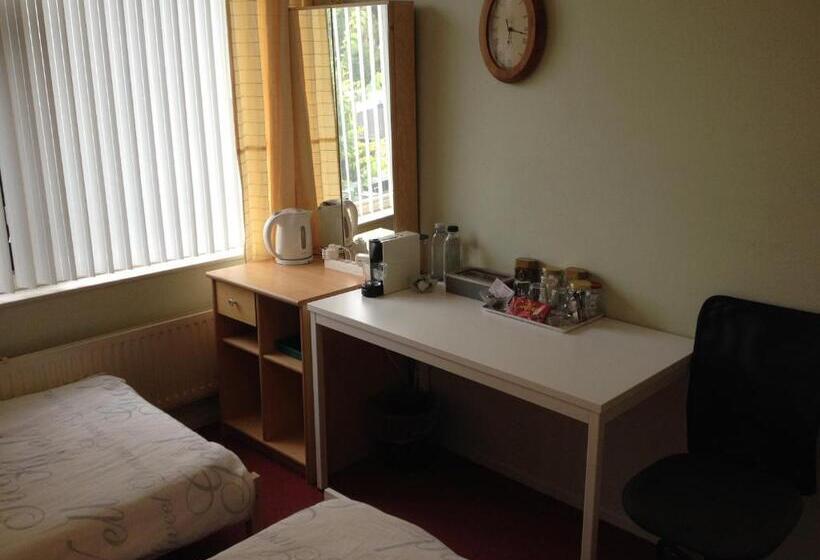 חדר בסיסי לשלושה, Wim S Place Schiphol Amsterdam Airport