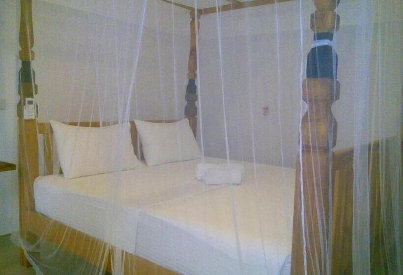 غرفة قياسية مطلّة علي الحديقة, Airport Green