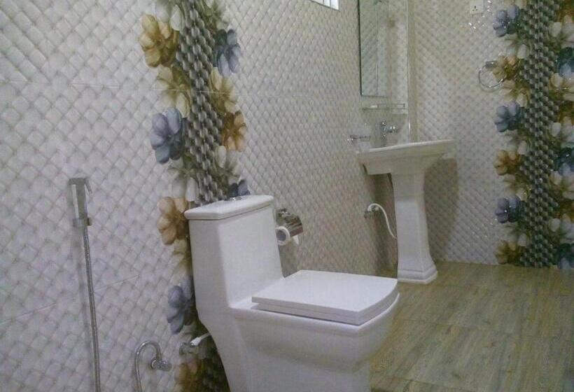 غرفة قياسية مطلّة علي الحديقة, Airport Green