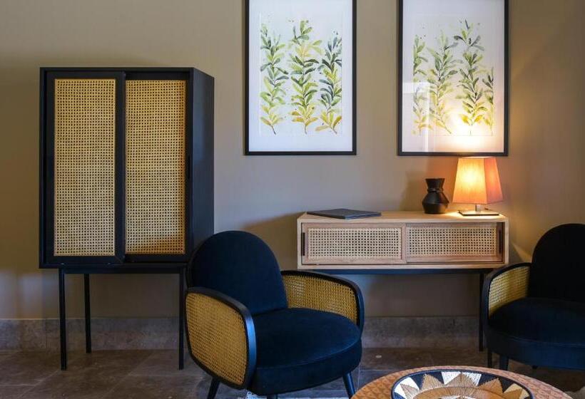 디럭스 룸, Domaine La Pierre Blanche