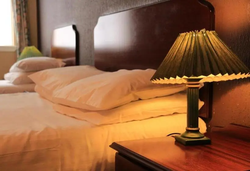 Standard Kolmen Hengen Huone, Gairloch Hotel  A Bespoke