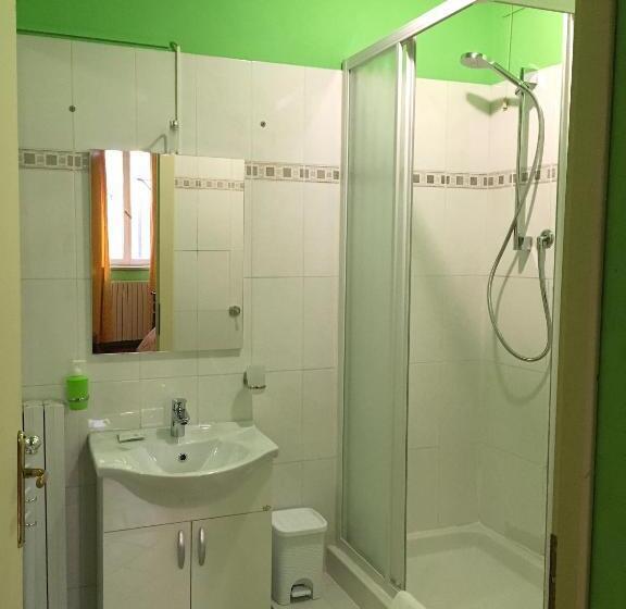 标准单人间, Al Cardinale Rooms & Studios