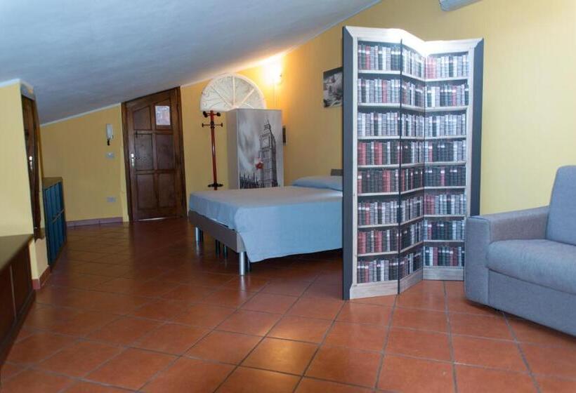 标准工作室, Al Cardinale Rooms & Studios