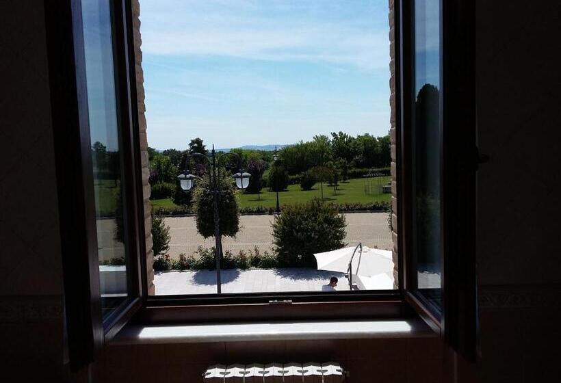 اتاق استاندارد, Postiglione Country House