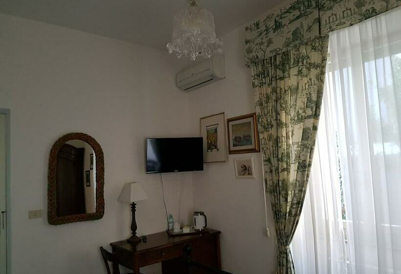 اتاق استاندارد, Villa L'aurora