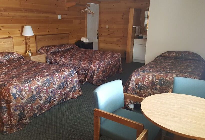 スタンダードトリプルルーム, Clark S Beach Motel