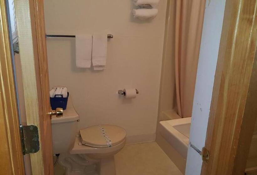 バルコニー付きスタンダードルーム, Clark S Beach Motel