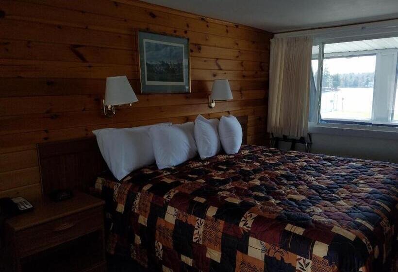 キングサイズベッドのスタンダードルーム, Clark S Beach Motel