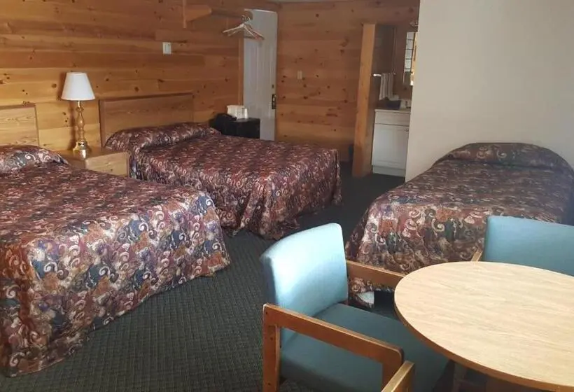 Standard Kolmen Hengen Huone Parveke, Clark S Beach Motel