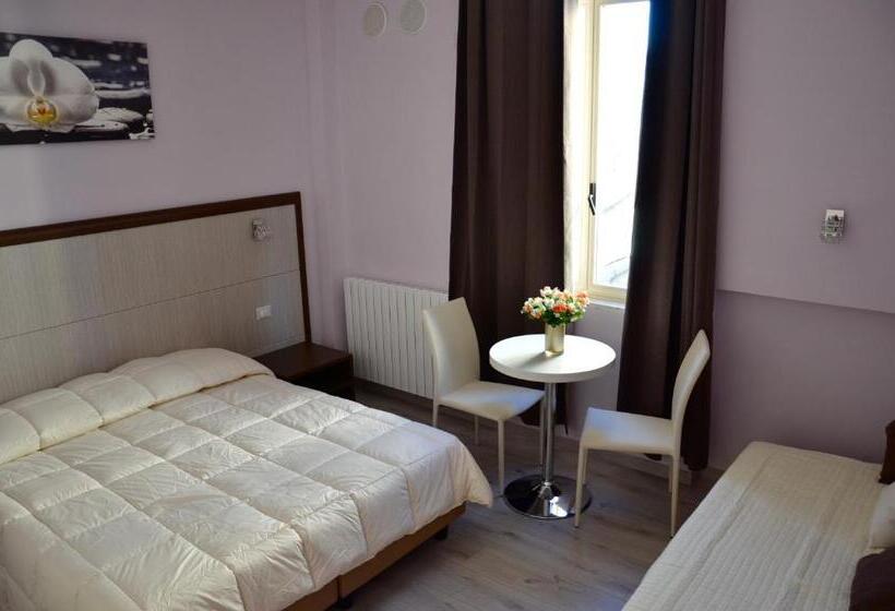 Camera Tripla Standard, Florence Stadium B&b