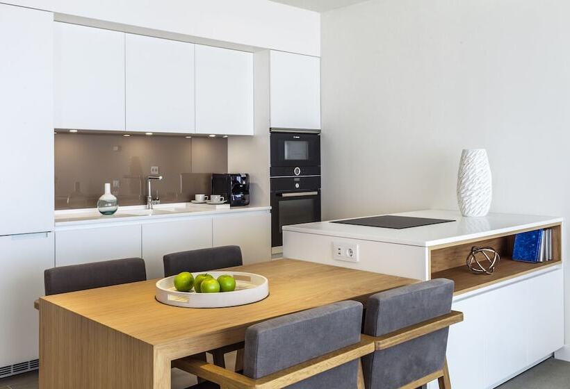 豪华套房, Royal Hideaway Corales Suites