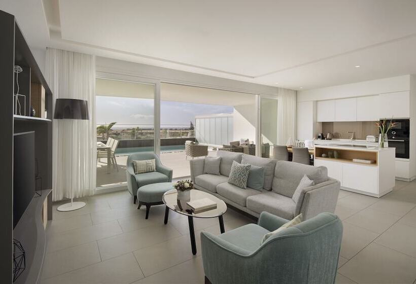 جناح ديلوكس غرفتين نوم, Royal Hideaway Corales Suites