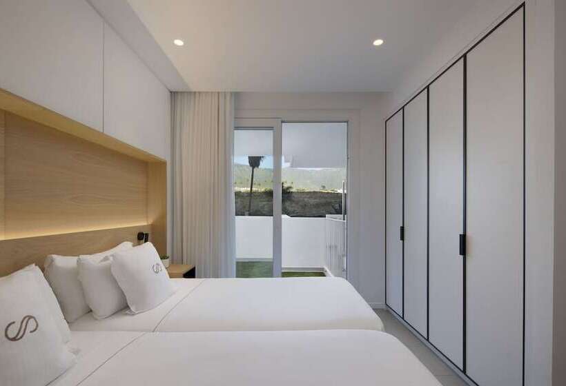 豪华两卧套房, Royal Hideaway Corales Suites