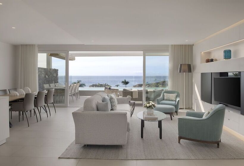 带2个卧室的别墅, Royal Hideaway Corales Suites