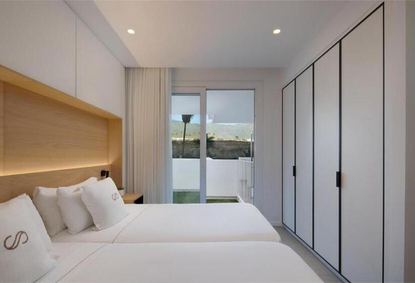 豪华两卧套房, Royal Hideaway Corales Suites