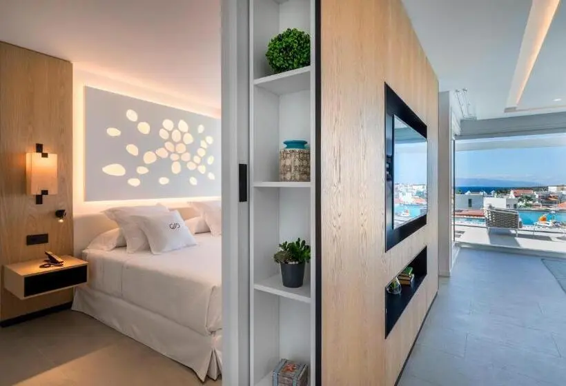 ویلای یک اتاق خوابه با استخر شنا, Royal Hideaway Corales Suites