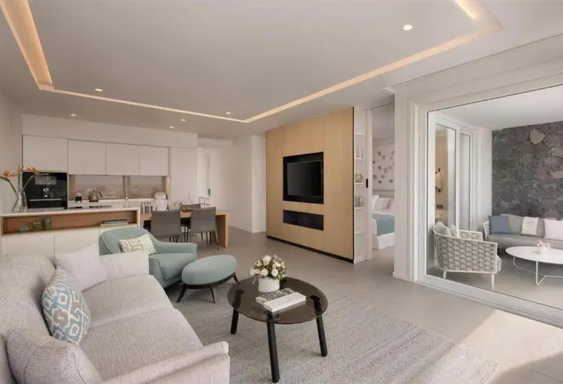 ویلای یک اتاق خوابه با استخر شنا, Royal Hideaway Corales Suites