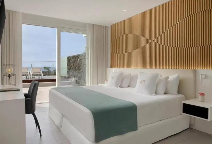ویلای 2 خوابه, Royal Hideaway Corales Suites