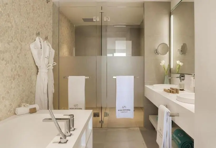 ویلای 2 خوابه, Royal Hideaway Corales Suites
