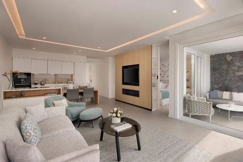 ویلای یک اتاق خوابه با استخر شنا, Royal Hideaway Corales Suites