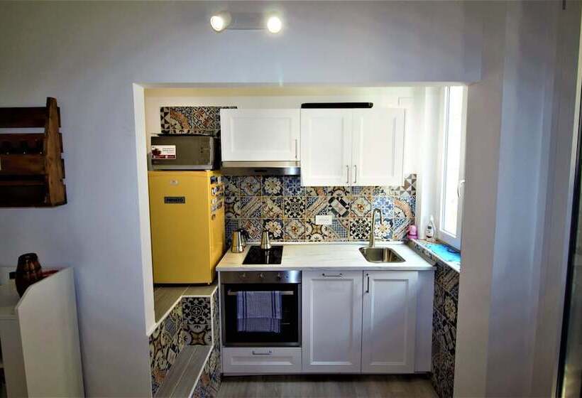 اتاق کلاسیک سه تخته, B&b Belvedere All Idria