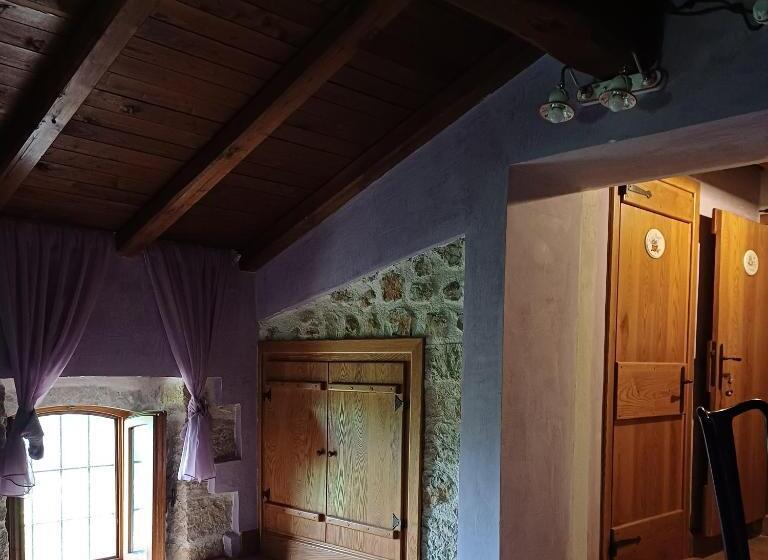 חדר סטנדרט לארבעה, B&b Casal Cominium