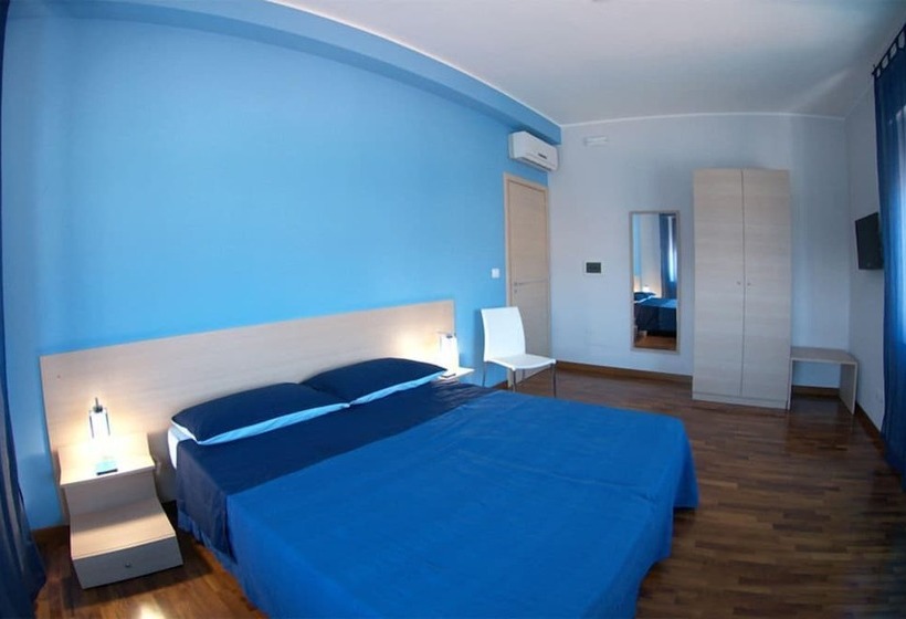 اتاق استاندارد سه نفره, B&b Santa Caterina