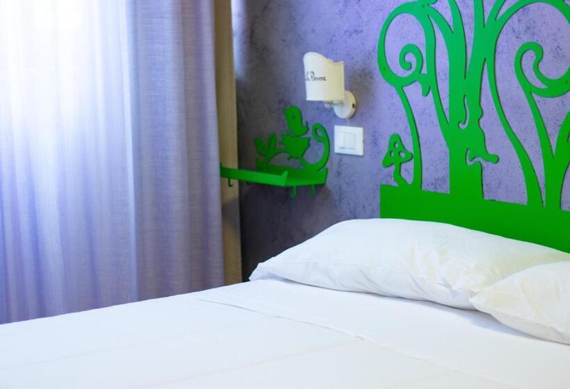 דירת חדר בקומת קרקע, Casale La Rovere