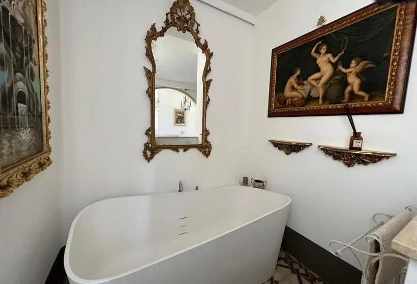 エクゼクティブトリプル, Domus Socolatae Residenza D Epoca Charming B&b Adults Only