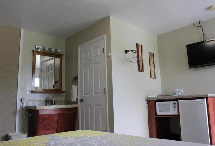 חדר סטנדרט עם מיטת קינג, Bybee's Steppingstone Motel