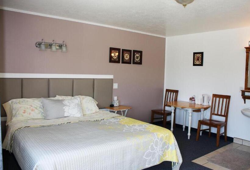 חדר סטנדרט עם מיטת קינג, Bybee's Steppingstone Motel