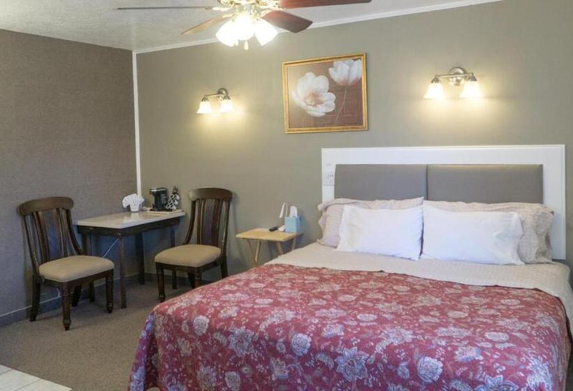 חדר סטנדרט עם מיטת קינג, Bybee's Steppingstone Motel