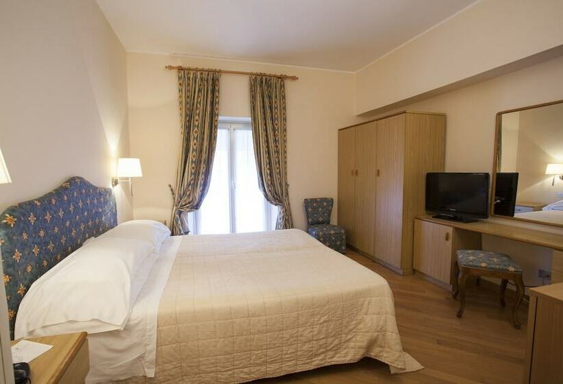 Номер Комфорт, Dei Fiori Restaurant Meeting & Spa