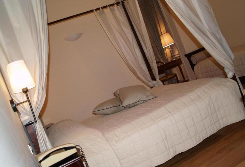 Номер Стандарт Трехместный, Dei Fiori Restaurant Meeting & Spa