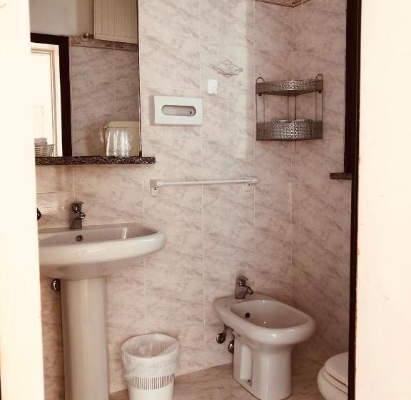Quarto Quádruplo Estandar, Garisenda B&b   In Centro A Riccione